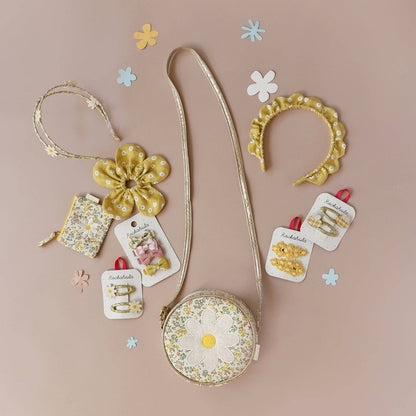Darling Daisy Flower Headband